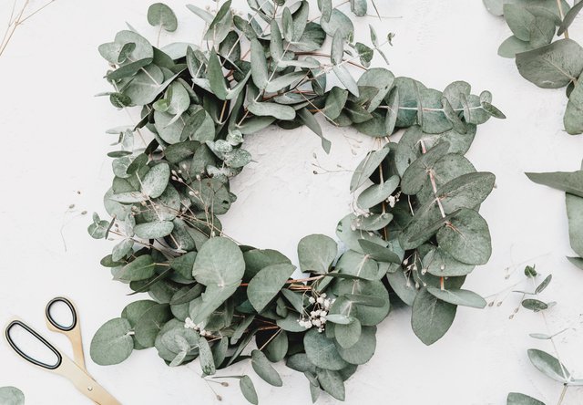 pale green christmas wreath